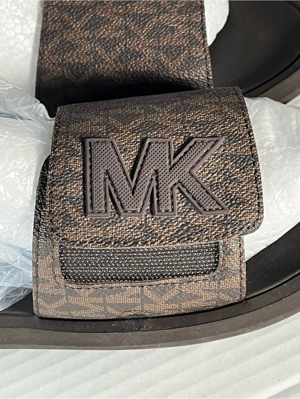 Michael Kors size 8.5 good condition - Picture 5 of 13